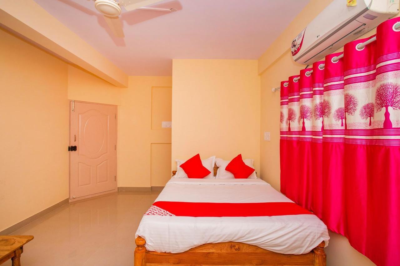 Oyo 25032 Seven Hills Guestline Hotel Bangalore Exterior foto