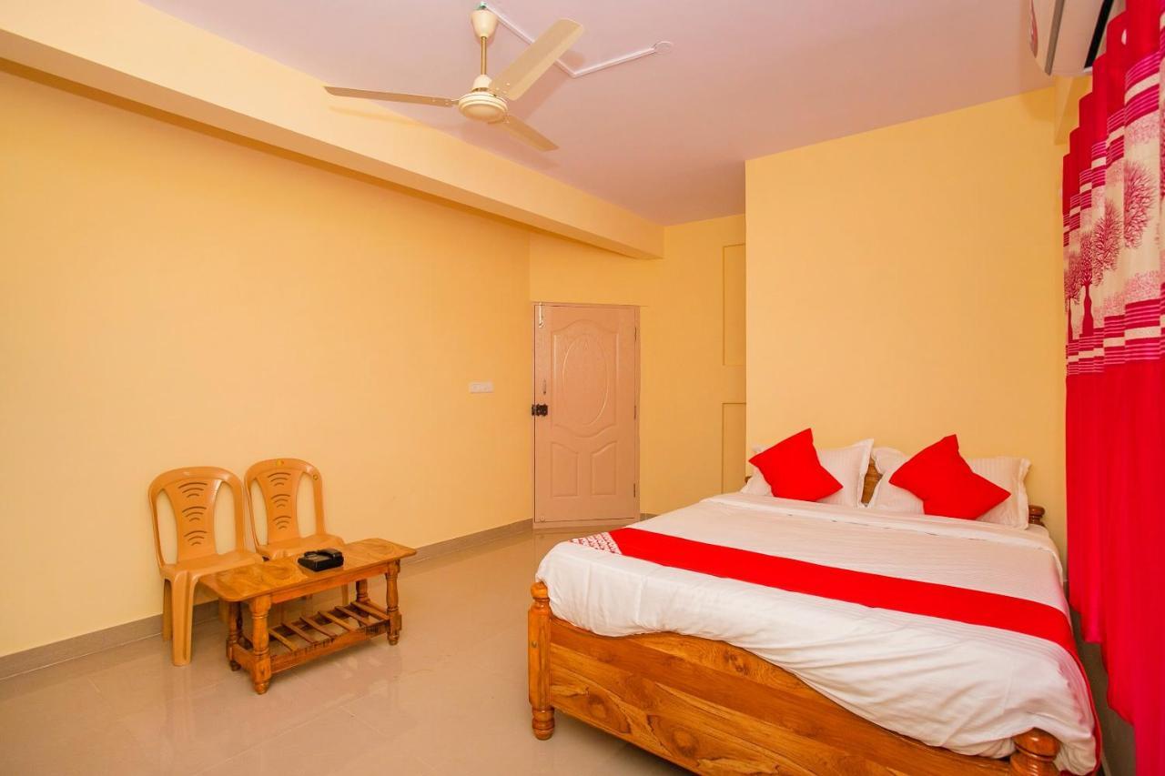 Oyo 25032 Seven Hills Guestline Hotel Bangalore Exterior foto